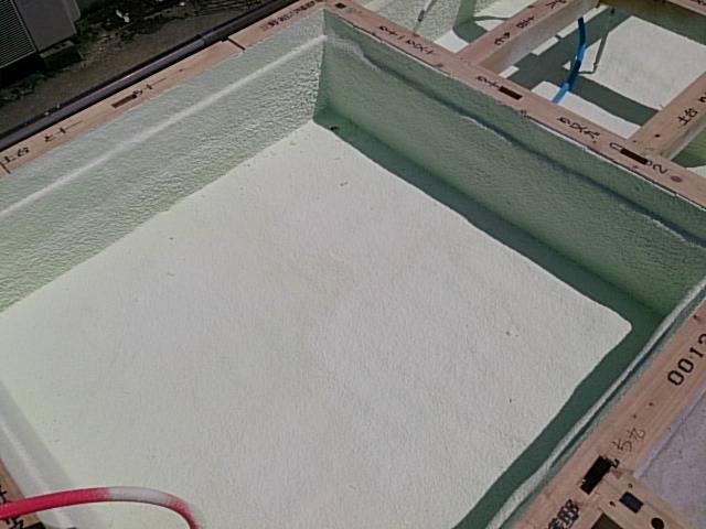 UB基礎硬質ウレタン_吹付施工